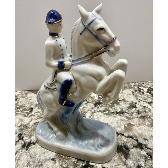 Wien Hofreitschule Riding School Lipizzaner Horse Soldier Rearing Figurine 6.5" - Picture 3 of 12